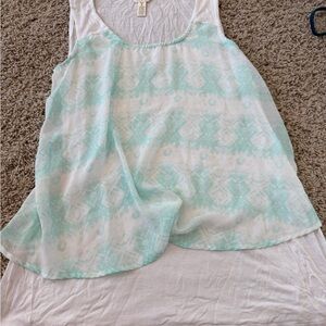 Three Seasons Maternity Light Green Patterned Tank Top